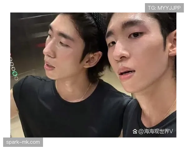 刚刷到林孝埈日常，那些随手小物比我一个月工资还贵